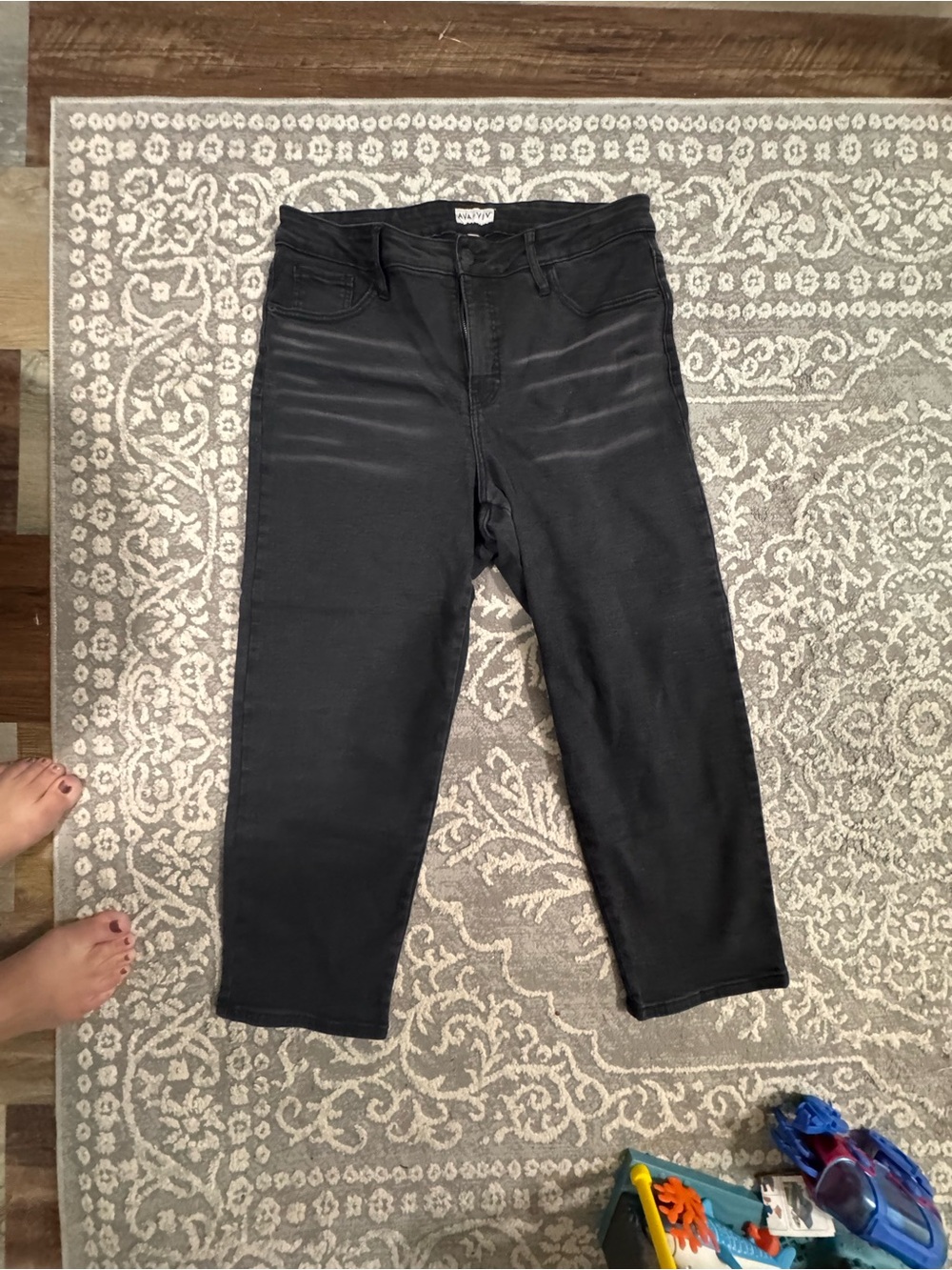 Ava & Viv Black Cropped High-Rise Jeans
